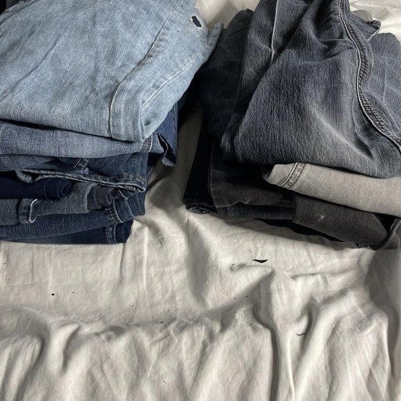 Denim Jean Off Cuts Crafts Crafting Sewing Quilting 18 Leg Pieces 6.25 Lbs - Picture 2 of 2